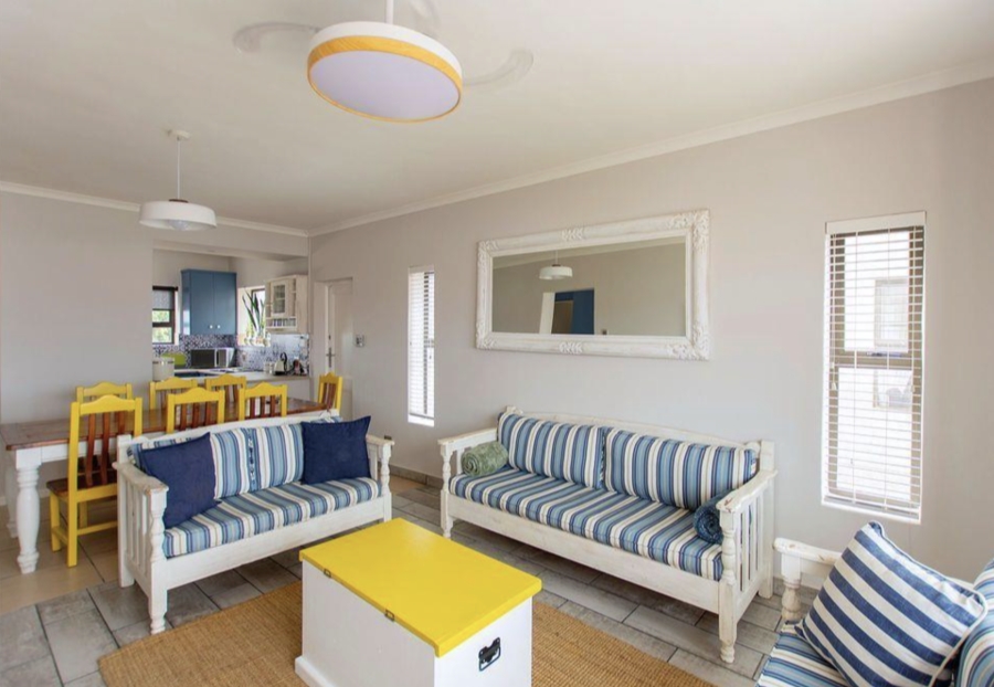 2 Bedroom Property for Sale in Helios Place Western Cape